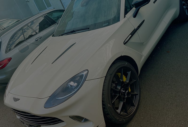 opulence-automotive-projects----aston-martin-dbx-bespoke-refinement-cheshire-min
